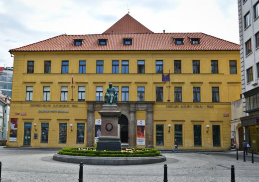 Joef Jungmann Square